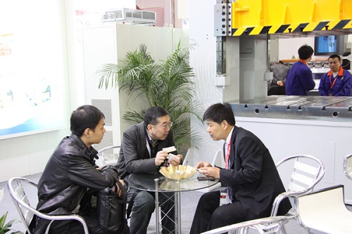 ˾϶͹˾гܾ̹ԪͻǢ̸